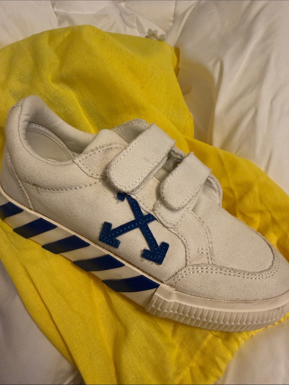 Off-White Kids White Canvas Sneakers with Navy Arrow Detail